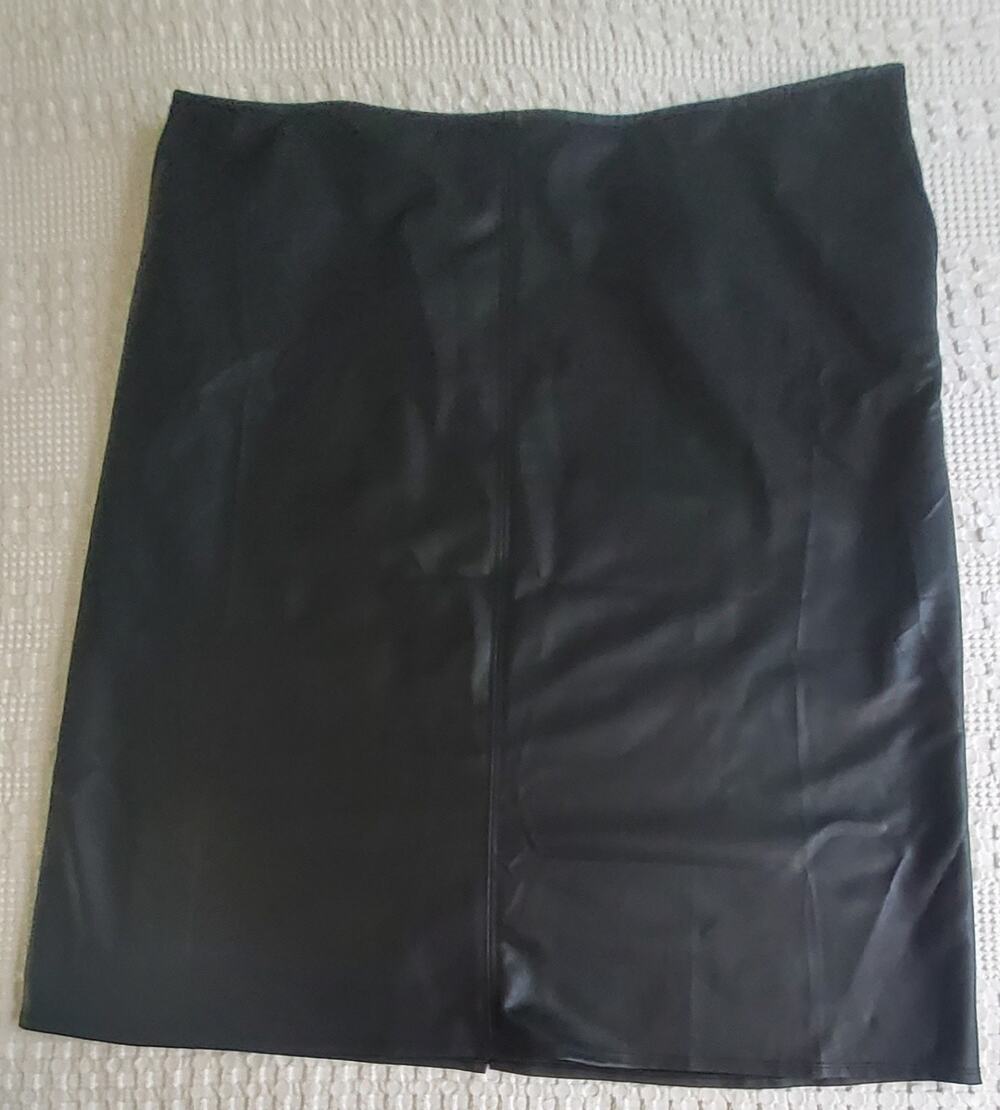 Women's, Black Old Navy Faux Leather Skirt, Size: 3X, New with Tags